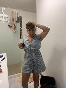 Snapshot of daphne_grande chatting on 25, 5, 2026 daphne grande online show from 25, 5, 2026