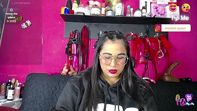 Snapshot of shannon_queen- chatting on 26, 6, 2026 shannon queen- online show from 26, 6, 2026