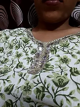Snapshot of komalsharma99 chatting on 4, 6, 2026 komalsharma99 online show from 4, 6, 2026