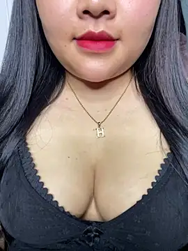 Violet pusy online show from 12, 4, 2026