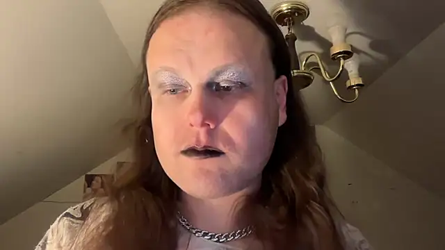 Snapshot of RaeganV chatting on 1, 3, 2026 RaeganV online show from 1, 3, 2026