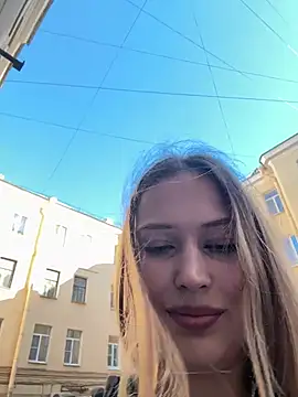 Snapshot of blonde_exe chatting on 19, 6, 2026 blonde exe online show from 19, 6, 2026