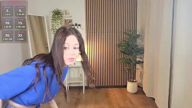 laylaura online show from 18, 2, 2026