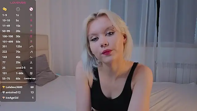 Snapshot of GoldenLenarz chatting on 19, 7, 2026 GoldenLenarz online show from 19, 7, 2026