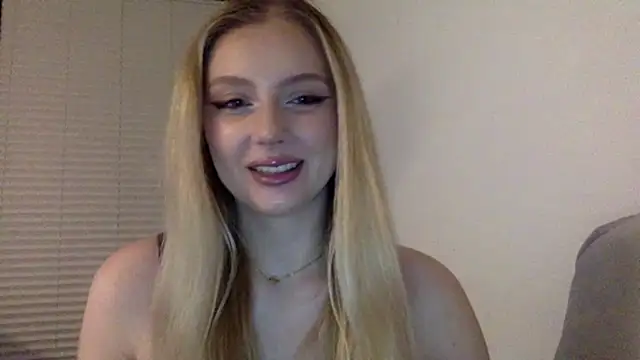 Snapshot of MayaWetDream chatting on 1, 3, 2026 MayaWetDream online show from 1, 3, 2026