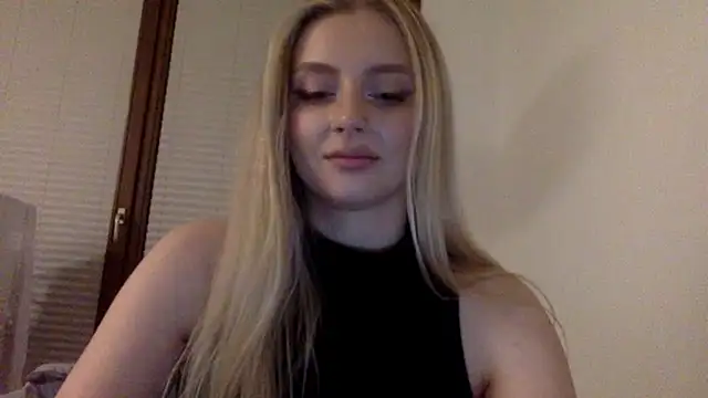 Snapshot of MayaWetDream chatting on 30, 4, 2026 MayaWetDream online show from 30, 4, 2026