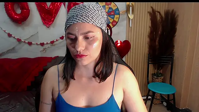 Snapshot of rox_luxury_tf chatting on 12, 2, 2026 rox luxury tf online show from 12, 2, 2026