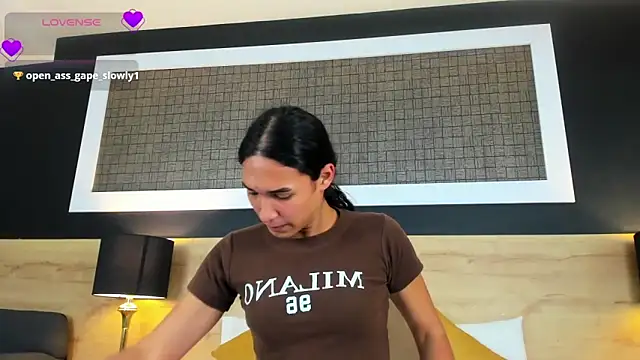 Chloee  Adams online show from 17, 3, 2026