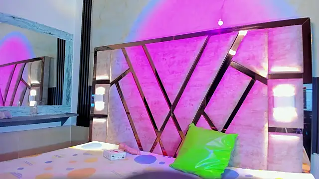 salem rosee online show from 15, 4, 2026