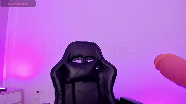 lilith visser online show from 13, 4, 2026