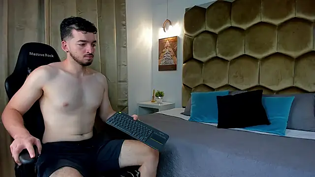 Logan Wolf-js online show from 5, 4, 2026
