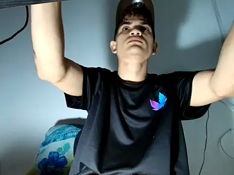 Jesshot bigcock20cm online show from 19, 3, 2026