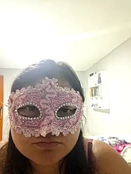 GatinhaGarota online show from 5, 2, 2026