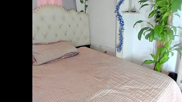 Snapshot of sweet_supreme chatting on 6, 2, 2026 sweet supreme online show from 6, 2, 2026