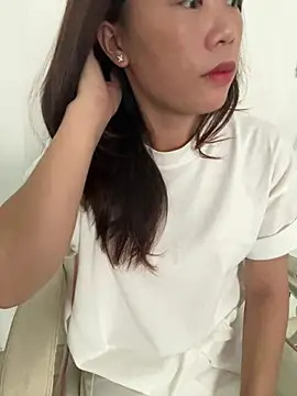 Snapshot of DoliceGirl2k chatting on 11, 7, 2026 DoliceGirl2k online show from 11, 7, 2026