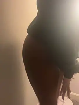 Snapshot of browncutie7 chatting on 11, 2, 2026 browncutie7 online show from 11, 2, 2026