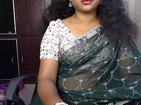Snapshot of VixenNandhu chatting on 23, 7, 2026 VixenNandhu online show from 23, 7, 2026