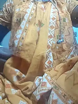 Snapshot of Sweet-runi chatting on 2, 4, 2026 Sweet-runi online show from 2, 4, 2026