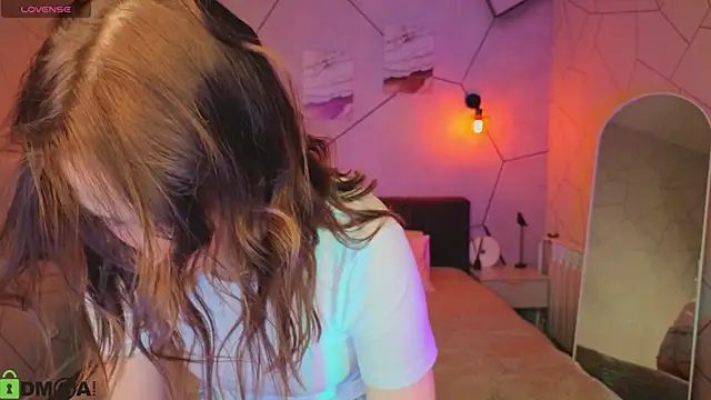  Kiki angel  online show from 25, 3, 2026