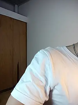 Snapshot of Emmanuel_Lust chatting on 25, 2, 2026 Emmanuel Lust online show from 25, 2, 2026