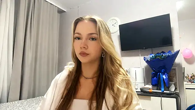 Snapshot of MilaSliger chatting on 23, 2, 2026 MilaSliger online show from 23, 2, 2026