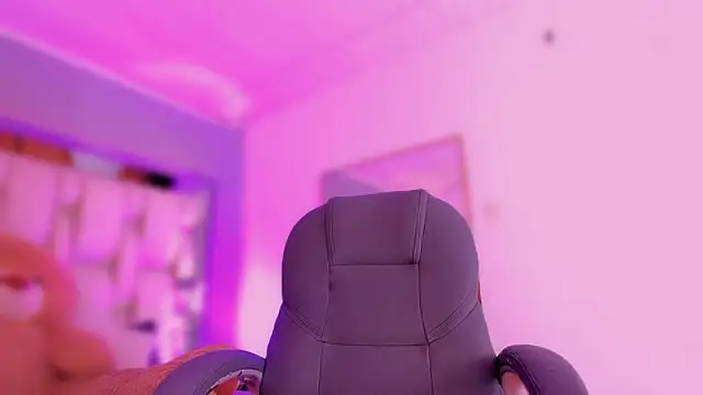 AishaKassandra online show from 13, 3, 2026