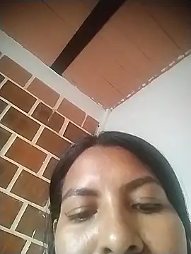 yericacaro online show from 11, 2, 2026