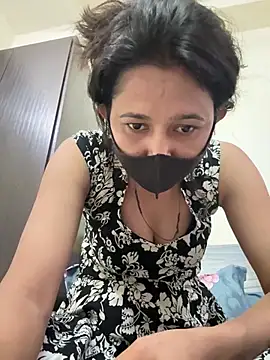 raavigirl online show from 24, 2, 2026