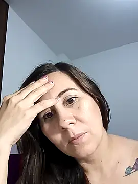 Snapshot of Sophie_Tyler chatting on 28, 4, 2026 Sophie Tyler online show from 28, 4, 2026
