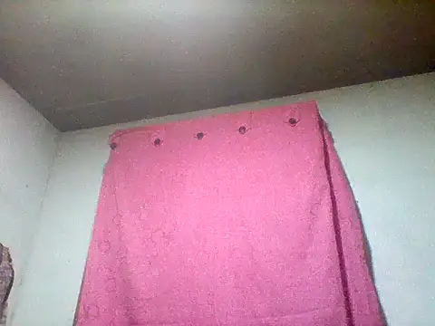 lucyscay  online show from 13, 4, 2026