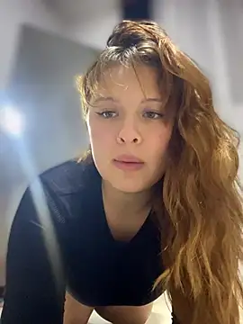 Snapshot of CharlotteUwU_ chatting on 11, 2, 2026 CharlotteUwU online show from 11, 2, 2026