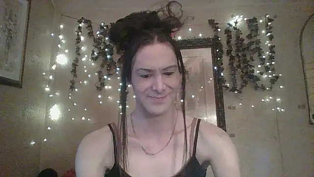 Snapshot of sillymillie4 chatting on 15, 2, 2026 sillymillie4 online show from 15, 2, 2026