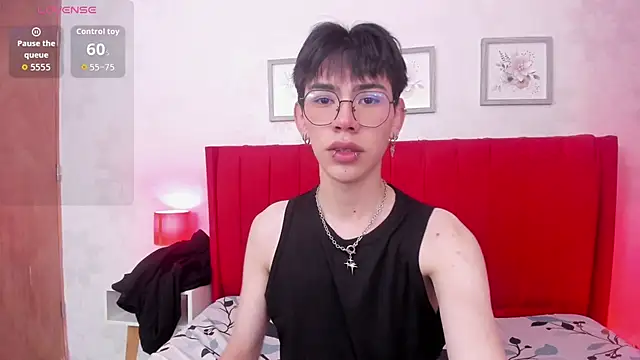 Demian Hush online show from 4, 3, 2026