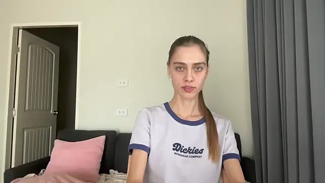 Snapshot of SonyaSweety chatting on 20, 2, 2026 SonyaSweety online show from 20, 2, 2026