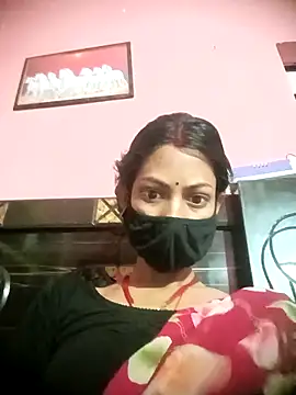 BIG QWEEN NO1 online show from 6, 3, 2026