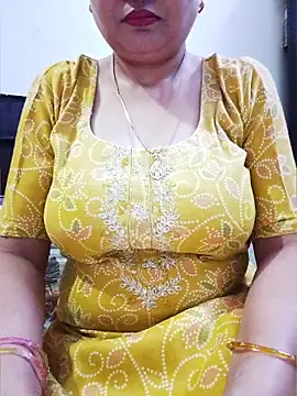 Snapshot of SexybeboX chatting on 4, 6, 2026 SexybeboX online show from 4, 6, 2026