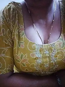 Snapshot of SexybeboX chatting on 18, 6, 2026 SexybeboX online show from 18, 6, 2026