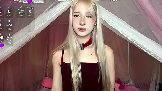 Snapshot of EvaQT chatting on 21, 2, 2026 EvaQT online show from 21, 2, 2026