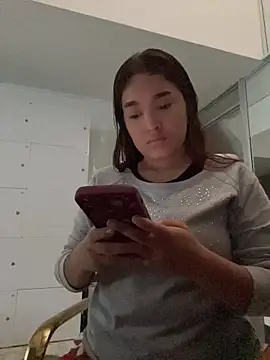 Emily Harpeer online show from 28, 5, 2026