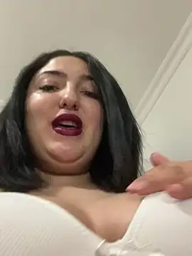 Snapshot of Amber_Sinn chatting on 6, 2, 2026 Amber Sinn online show from 6, 2, 2026