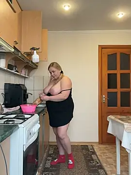 Snapshot of Mommy-girl-Lola chatting on 12, 2, 2026 Mommy-girl-Lola online show from 12, 2, 2026