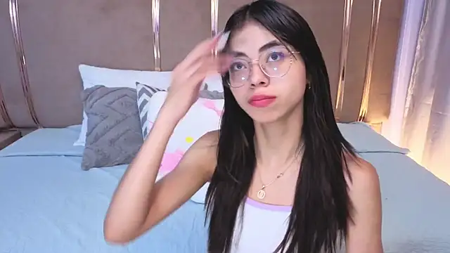 Mia Naive online show from 30, 6, 2026