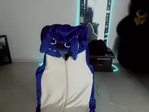 Snapshot of nebullax_mcqueen chatting on 1, 3, 2026 nebullax mcqueen online show from 1, 3, 2026