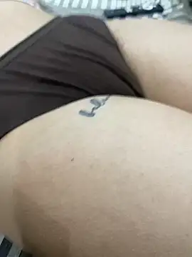 unicornbabe23 online show from 3, 6, 2026
