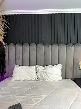 Nanda vixen  online show from 17, 3, 2026