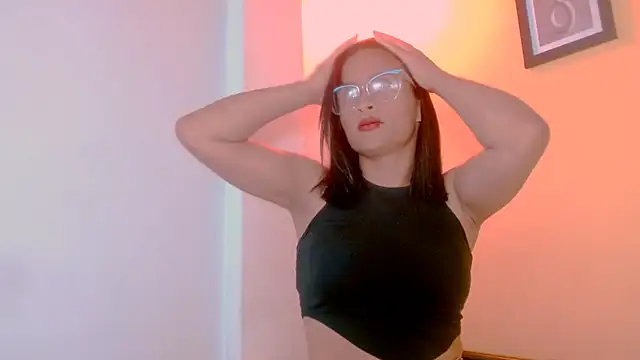 sexiempoderada18 online show from 20, 3, 2026