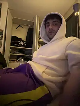 Snapshot of elia2711 chatting on 11, 2, 2026 elia2711 online show from 11, 2, 2026