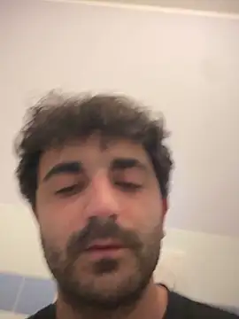 Snapshot of elia2711 chatting on 19, 2, 2026 elia2711 online show from 19, 2, 2026