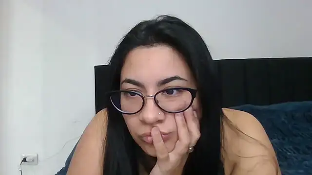 Snapshot of Agusgold22 chatting on 12, 5, 2026 Agusgold22 online show from 12, 5, 2026