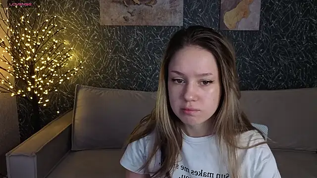 Snapshot of Mini_Allice chatting on 17, 2, 2026 Mini Allice online show from 17, 2, 2026